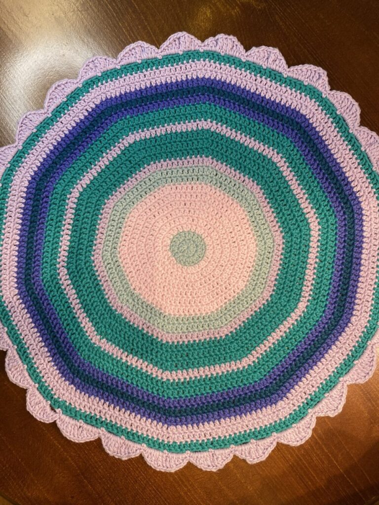 cotton crochet round multicoloured temperature mat