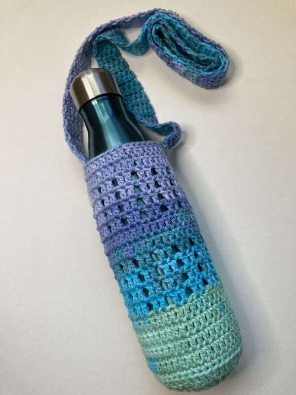 Water Bottle Holder Bag-Handmade Crochet. - Image 3