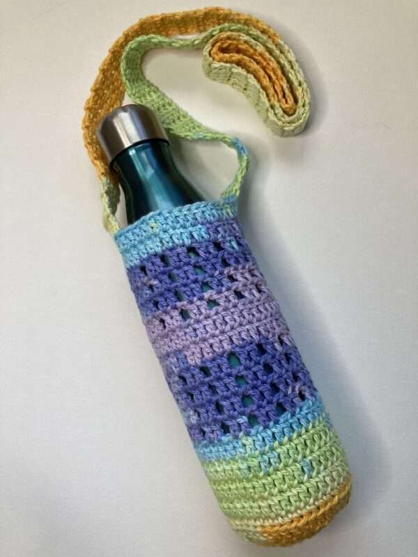 Water Bottle Holder Bag-Handmade Crochet. - Image 2