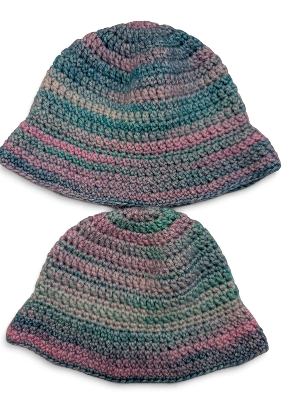 crochet baby bucket hat blue pink