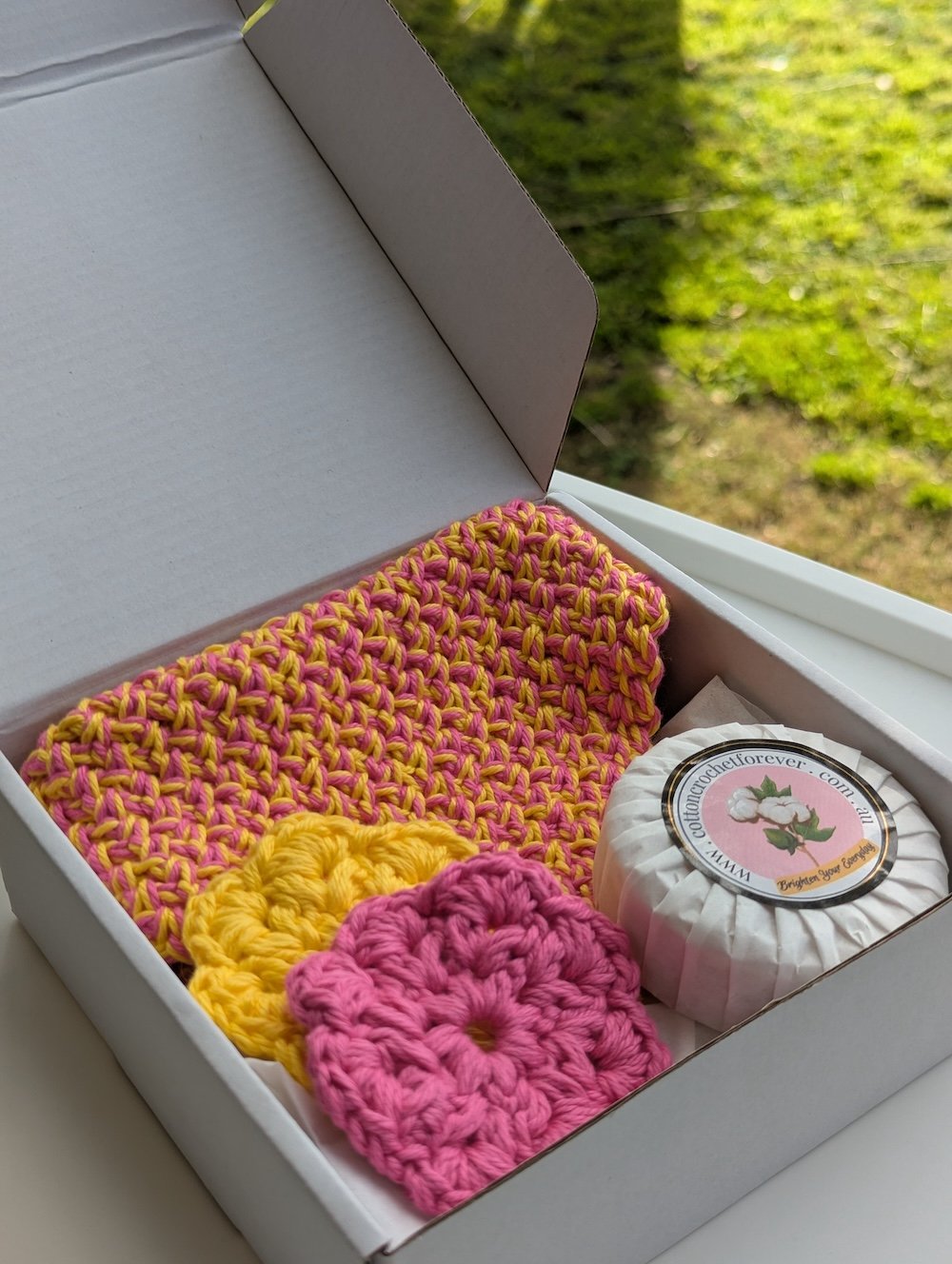 pink pineapple wash cloth set